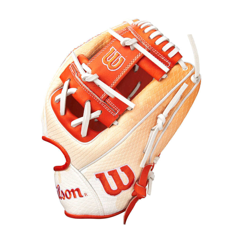 BASEBALL Wilson A2000 11.75" 1975 Glove of the Month 6/2025 Baseball Glove RHT Wilson