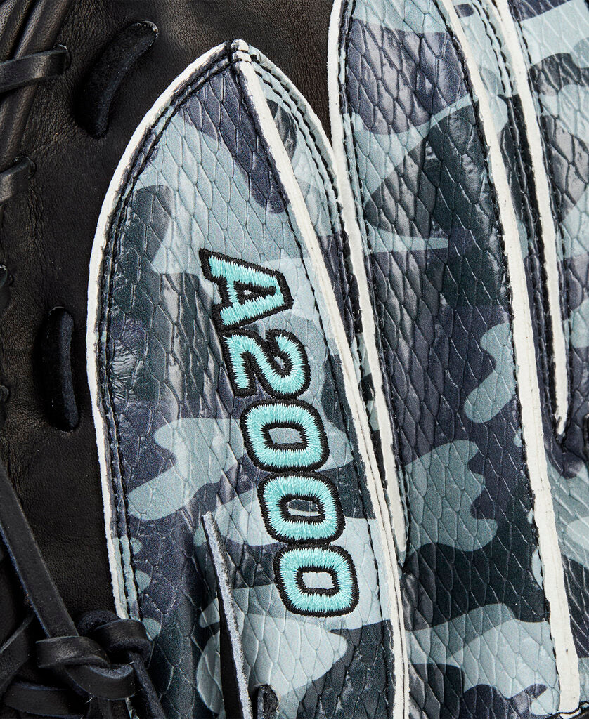 BASEBALL Baseball Catcher Mitt Wilson A2000 Austin Wells AW28 Fall 2025 - RHT Wilson