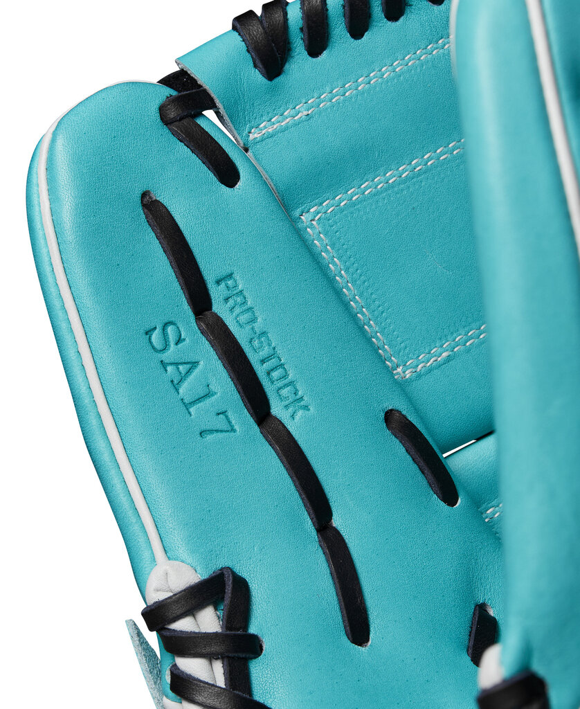 BASEBALL Spring 2025 Wilson 12" A2000 SA17 Baseball Glove - Left Handed Throw Wilson