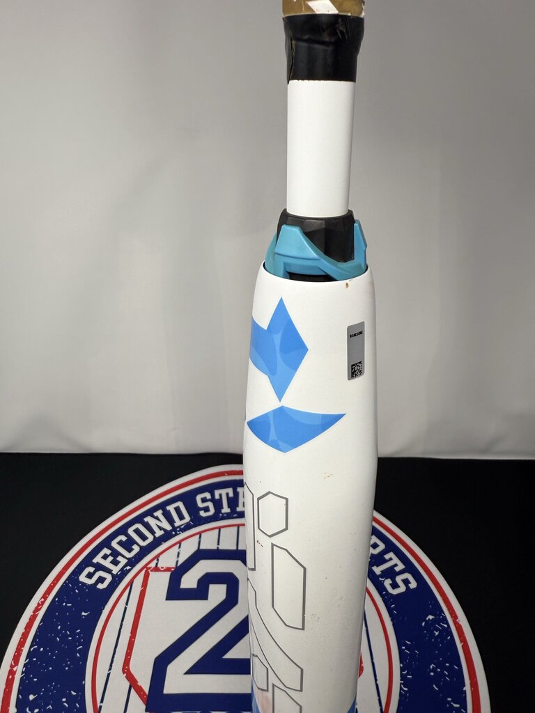 FASTPITCH SOFTBALL 2023 Demarini CF -11 Used Fastpitch Softball Bat 29 inch, 18 ounce Demarini