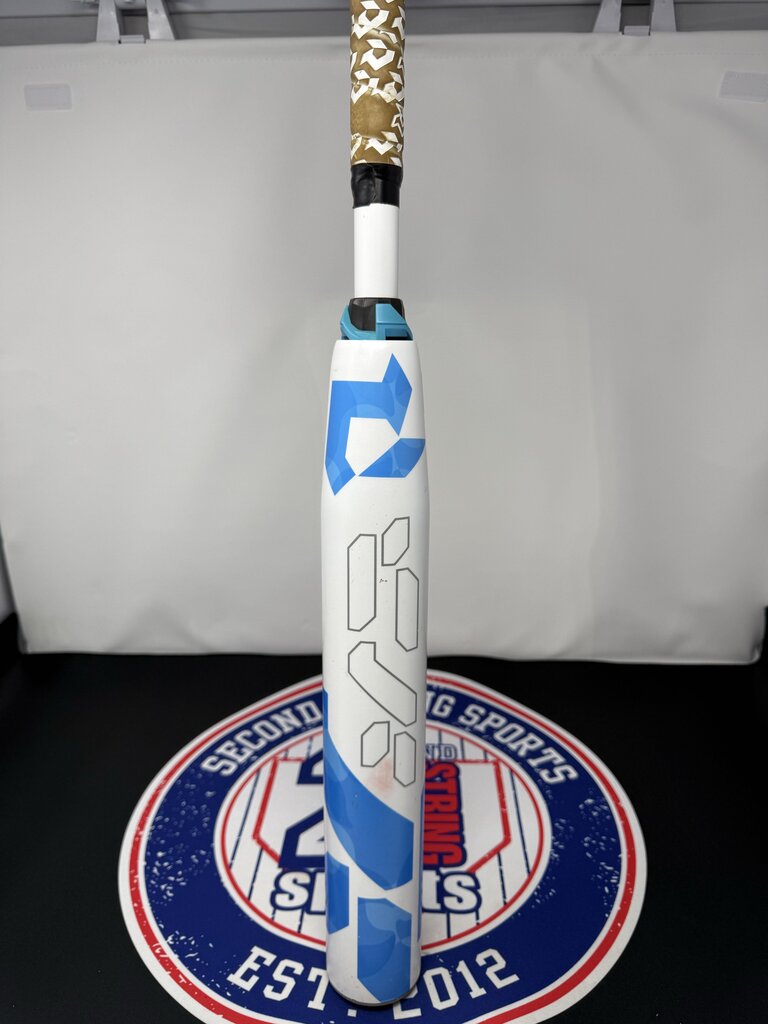 FASTPITCH SOFTBALL 2023 Demarini CF -11 Used Fastpitch Softball Bat 29 inch, 18 ounce Demarini