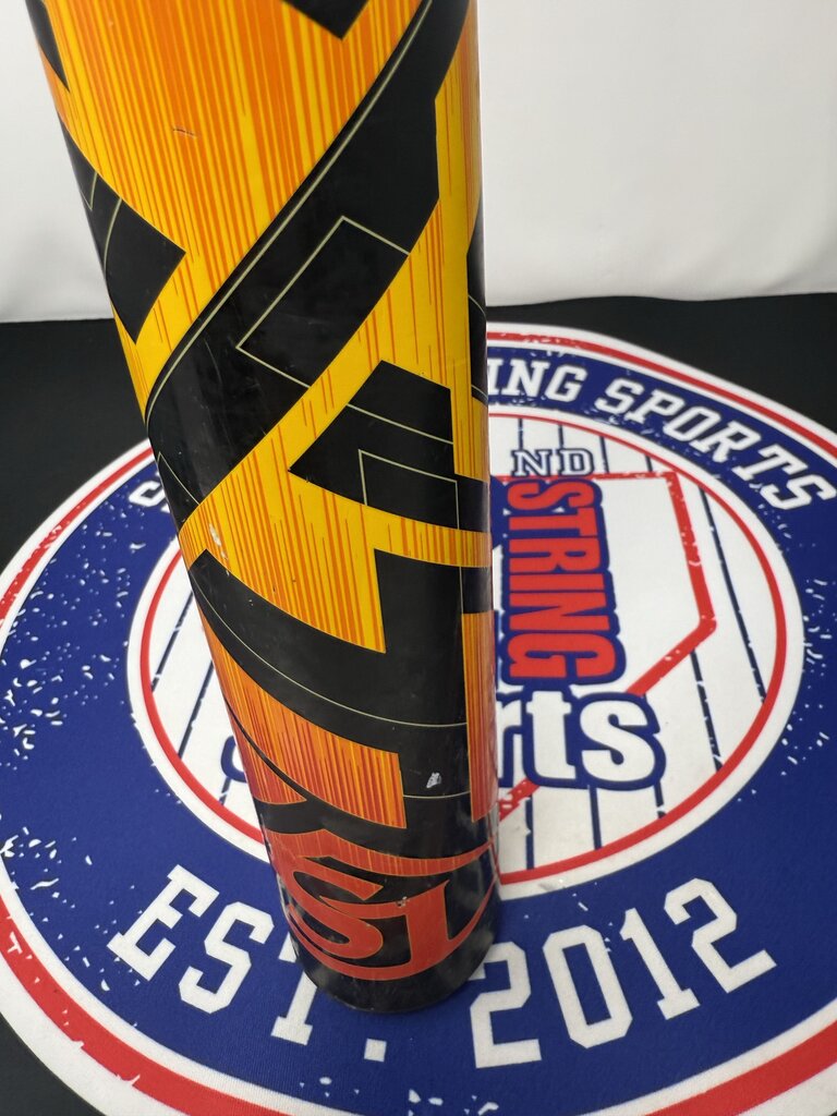 FASTPITCH SOFTBALL 2023 Louisville Slugger LXT -10 Used Fastpitch Softball Bat 32 inch, 22 ounce Louisville Slugger
