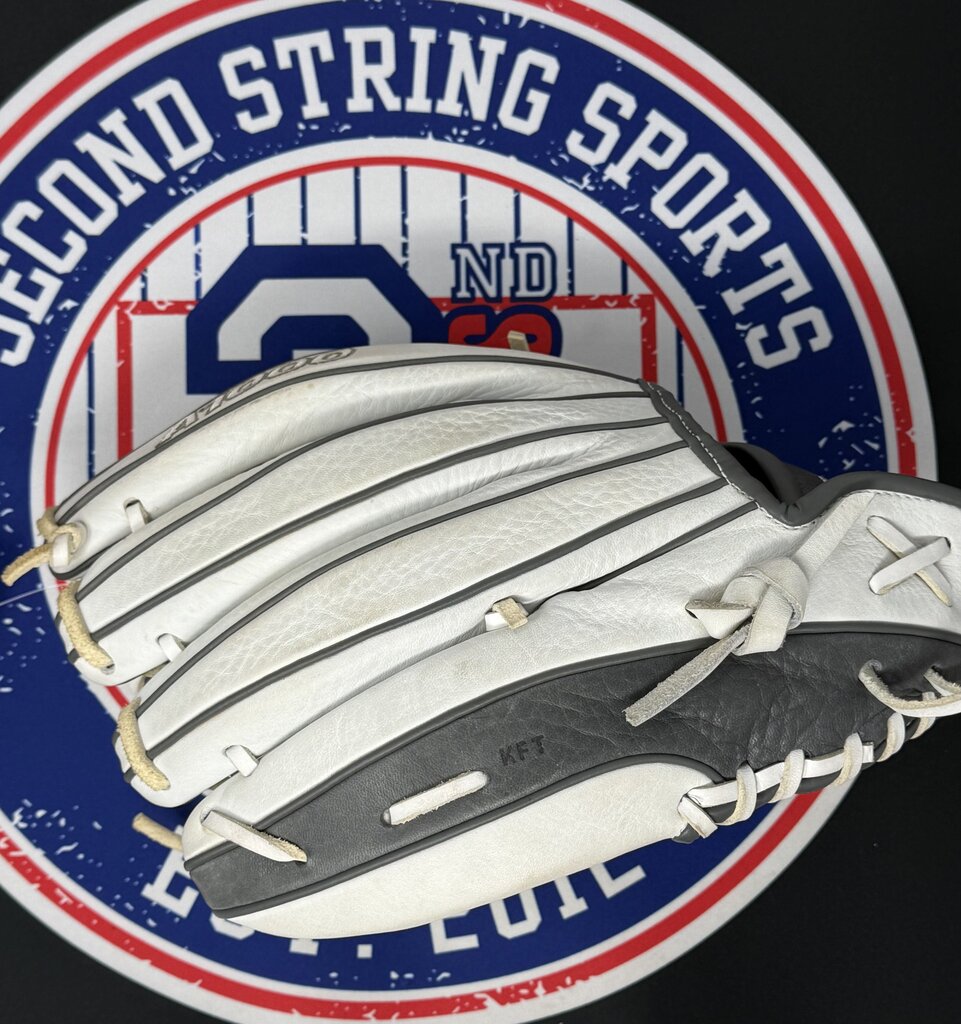 FASTPITCH SOFTBALL Wilson A1000 P12 12" Used Fastpitch Softball Glove Wilson