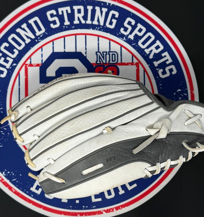 FASTPITCH SOFTBALL Wilson A1000 P12 12" Used Fastpitch Softball Glove Wilson