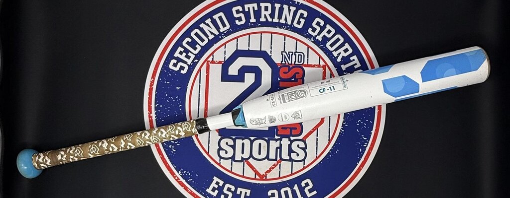 FASTPITCH SOFTBALL 2023 Demarini CF -11 Used Fastpitch Softball Bat Used 28 inch, 17 ounce Demarini 28 17 White Blue Used
