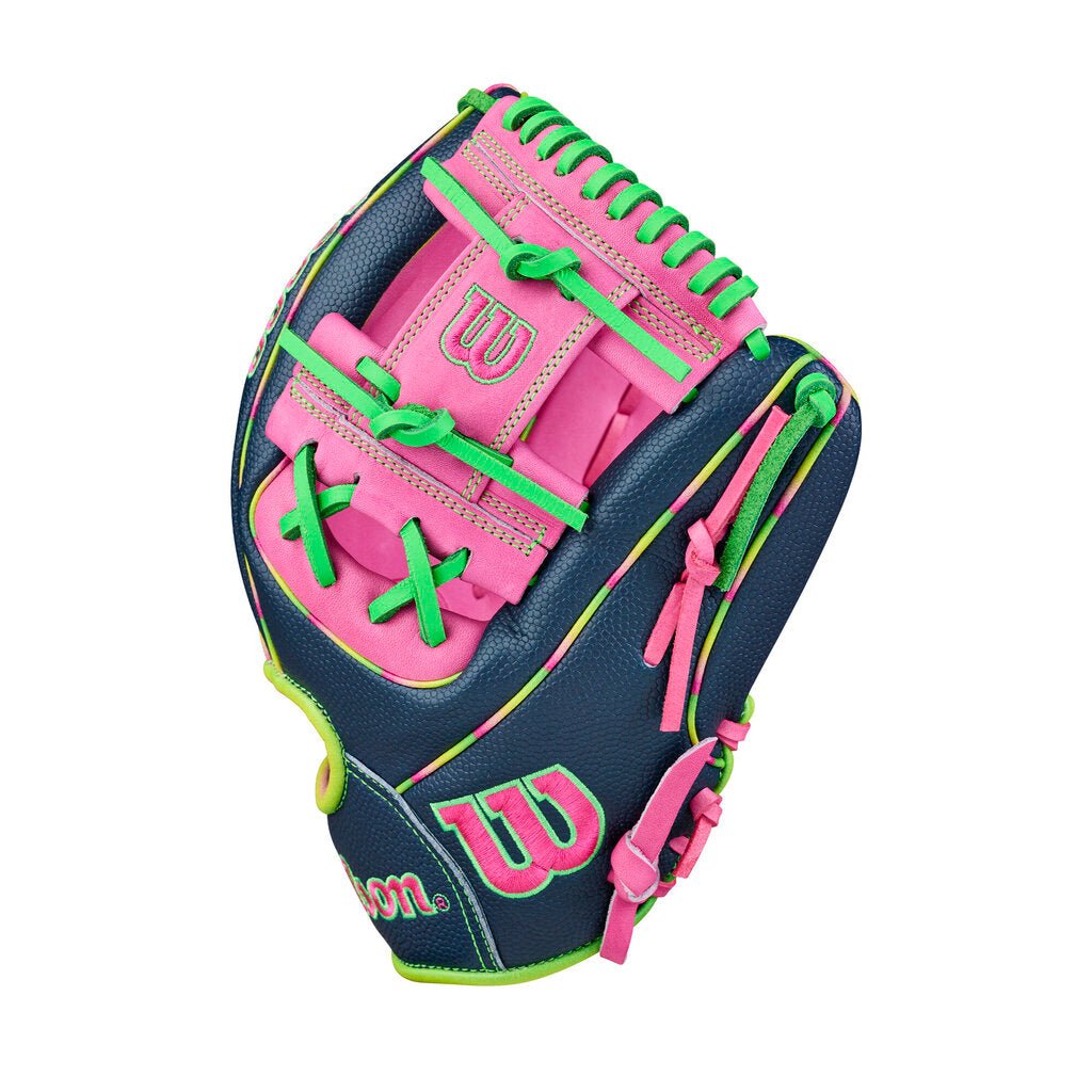 Wilson Wilson A2000 11.75" 1724 Glove of the Month 6/2026 Baseball Glove RHT at 2nd String Sports Stuarts Draft VA